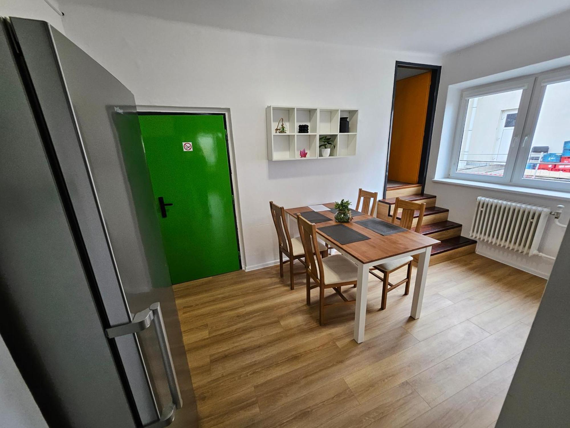 Hotel Squash Centrum Prievidza Zimmer foto