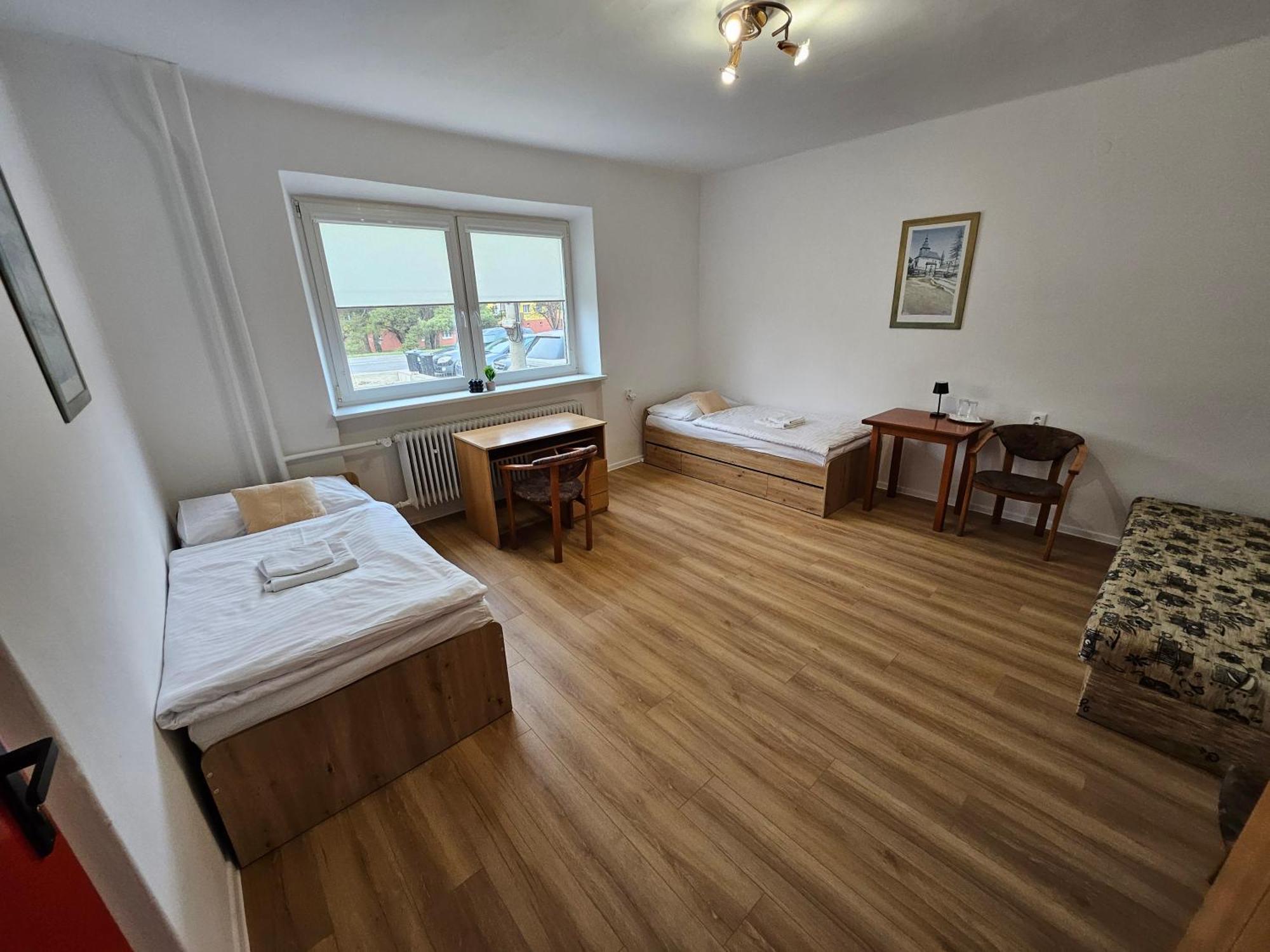 Hotel Squash Centrum Prievidza Zimmer foto