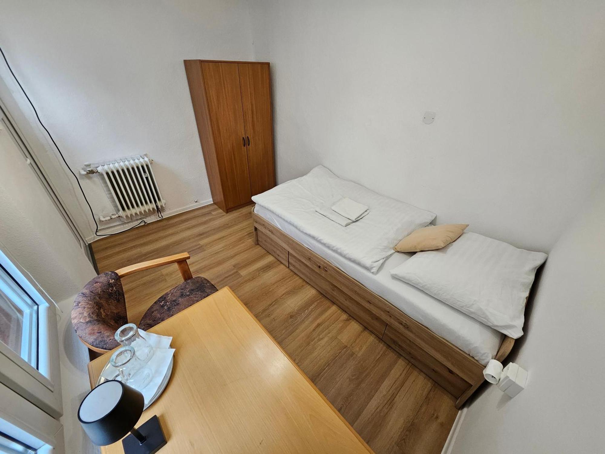 Hotel Squash Centrum Prievidza Zimmer foto