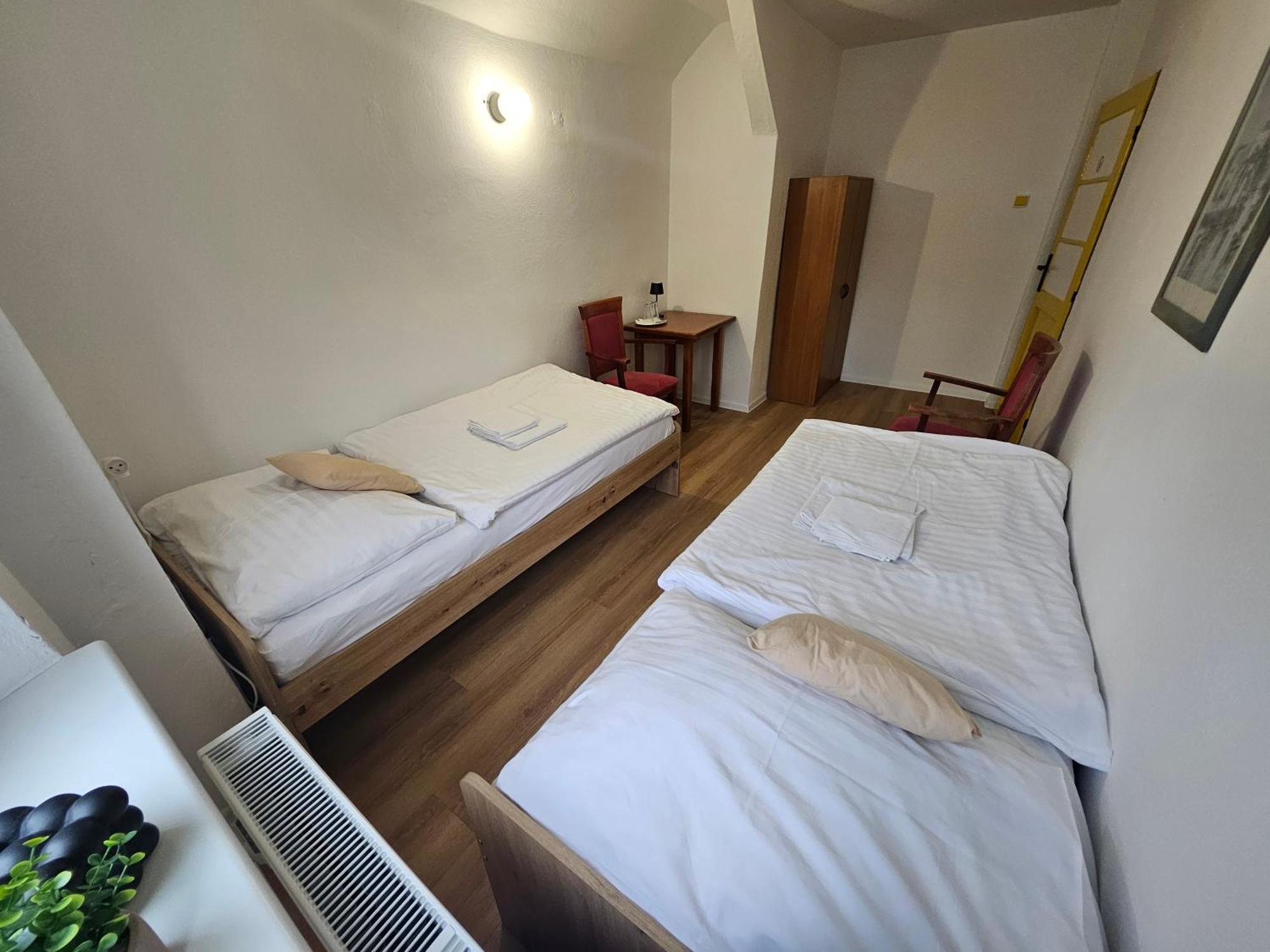 Hotel Squash Centrum Prievidza Zimmer foto